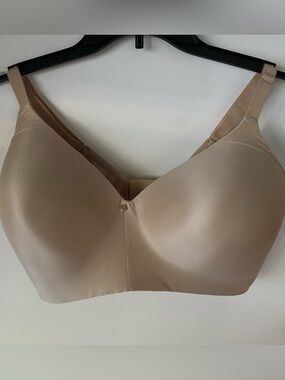 Chantelle C13G20 Smooth Wireless T-Shirt Bra Nude Beige 38DDD Full Coverage